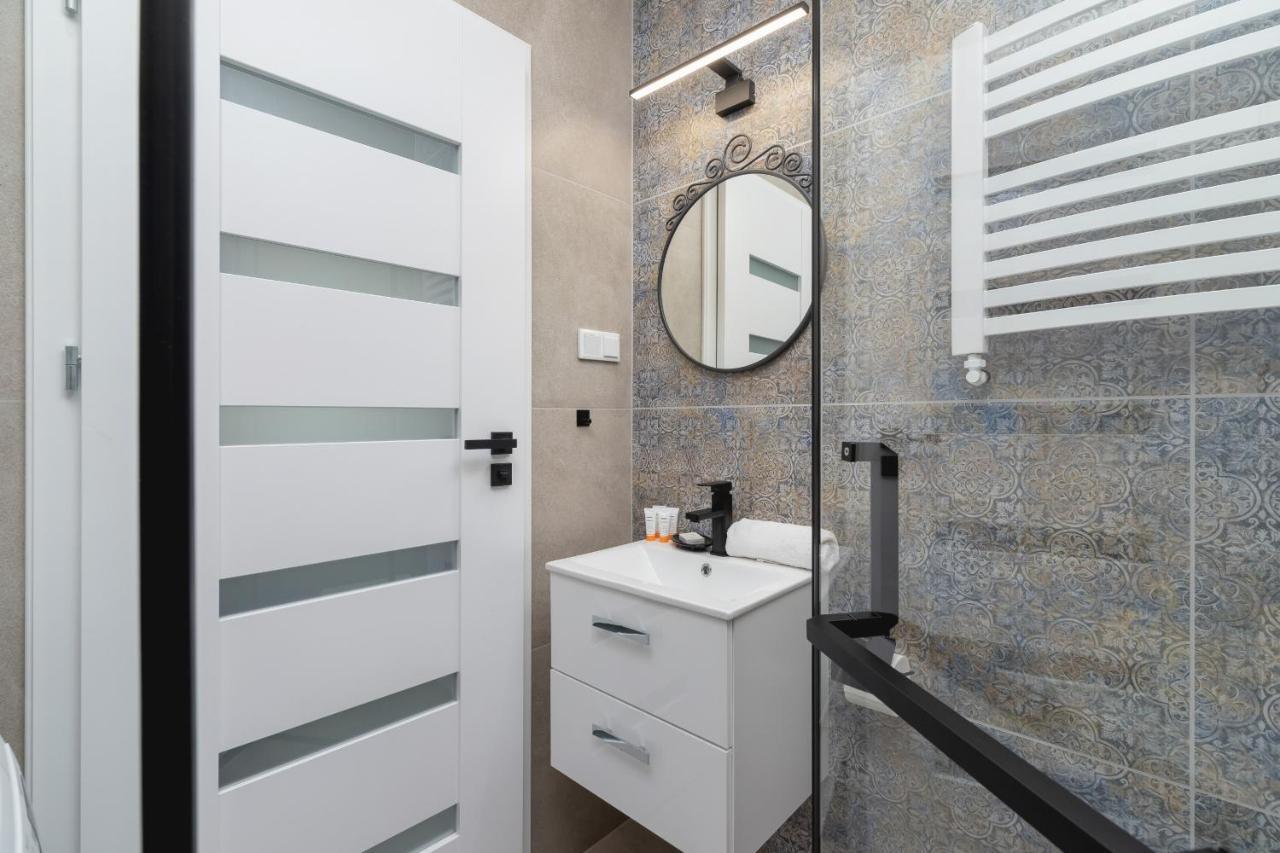 Modern Studio Cracow Rakowicka 14 By Noclegi Renters Cracóvia Exterior foto